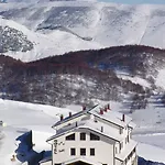 Hotel Lusi 3*