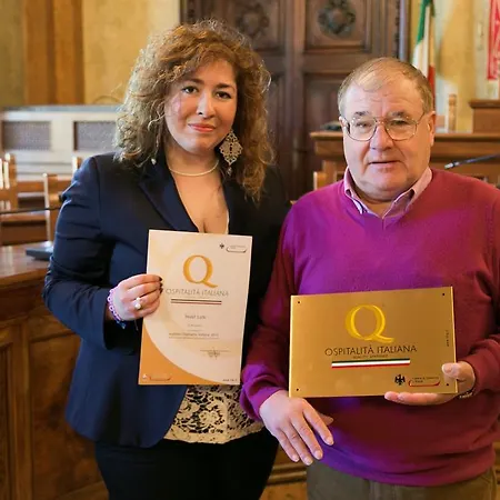 Lusi Рокказаро
