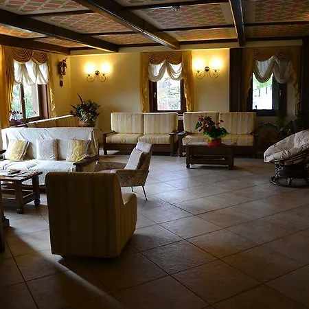 Hotel Lusi 3*