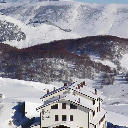 Lusi Hotel 3*